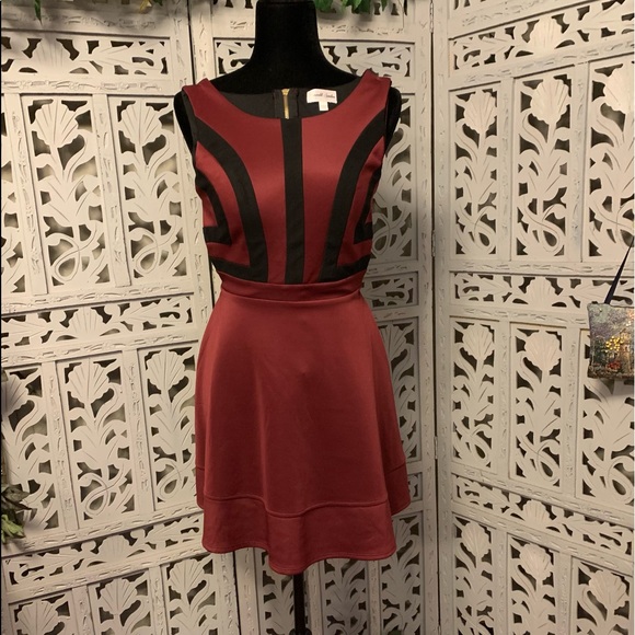 Emerald Sundae Dresses & Skirts - EMERALD SUNDAE NICE BURGUNDY RED & BLACK ACCENTS SLEEVELESS MINI DRESS